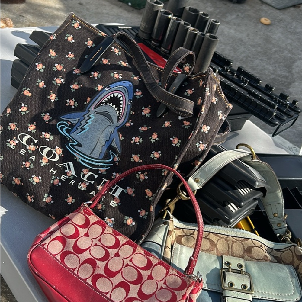 Coach Black Floral Tote SHARK RAREE